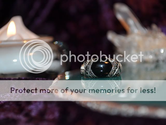 http://i710.photobucket.com/albums/ww101/lothorianmagick/Witchery/DSC_0739x.jpg