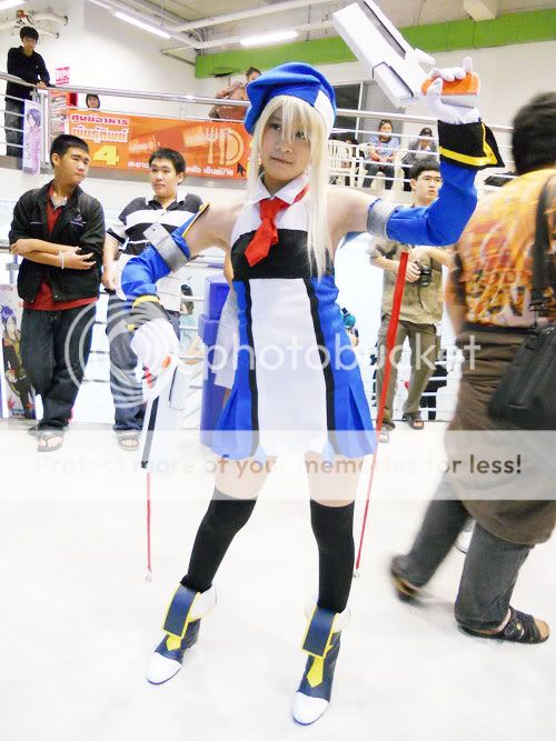 oct-054.jpg picture by norramon_bucket